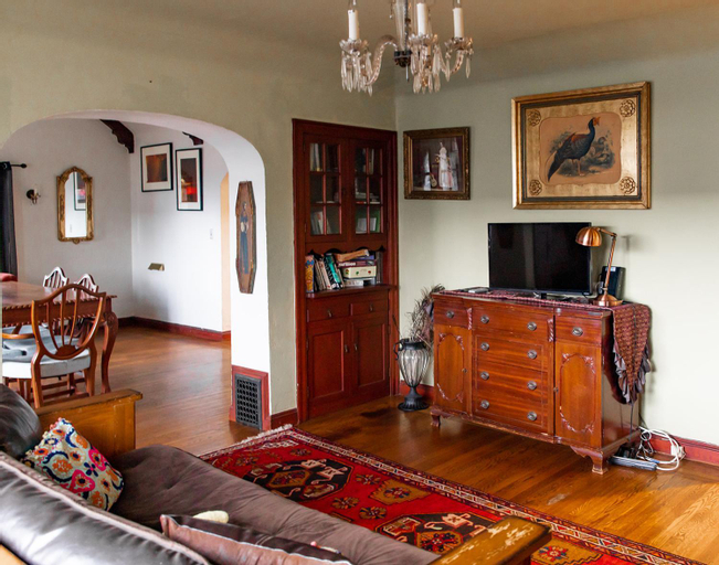 Others 5, Beautiful, Historic Family Home near Lake Merritt, Alameda