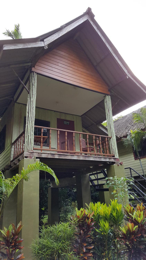 Exterior 2