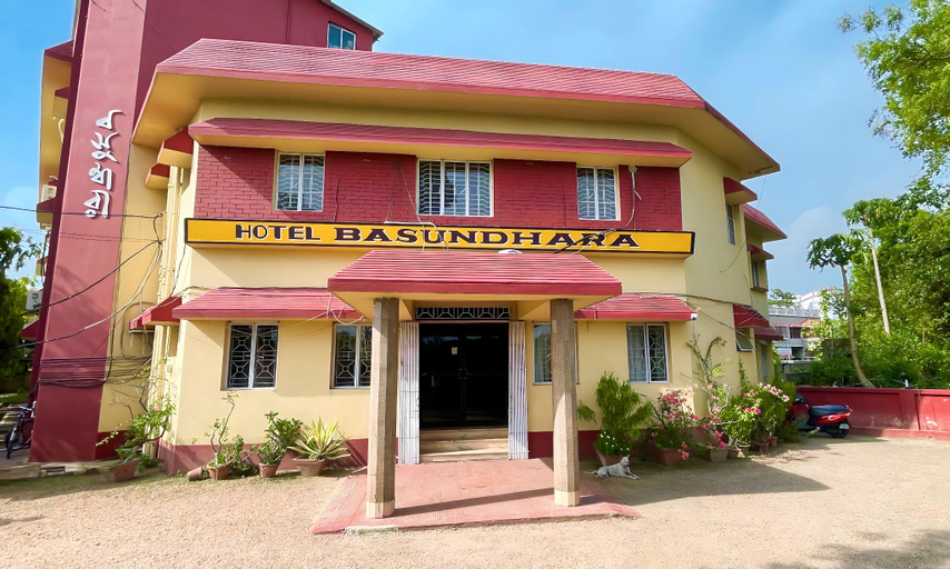Others 2, Basundhara Hotel, Birbhum