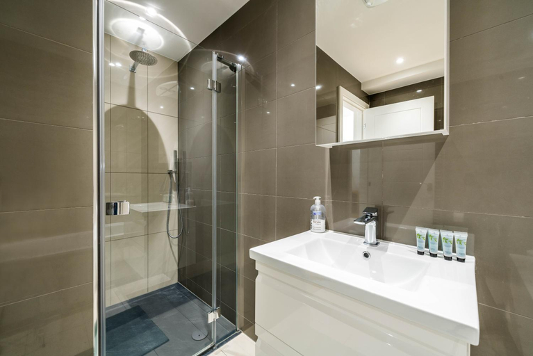 Bathroom 4, Equitable Hotel, London
