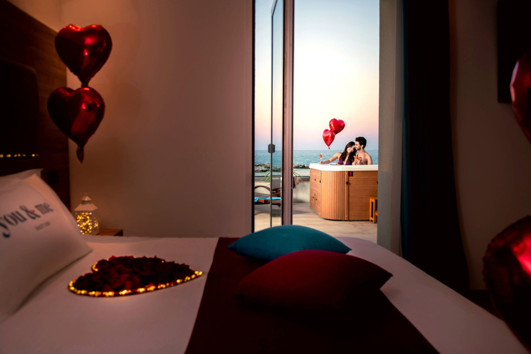 Bedroom 5, You & Me Beach Hotel, Rimini