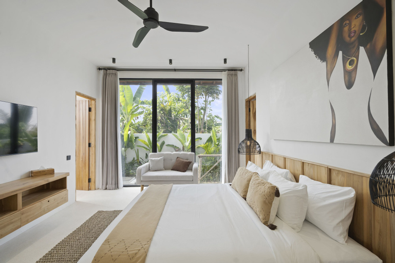Bedroom 30
