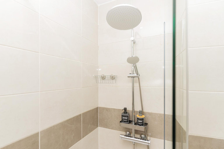 Bathroom 2, Sunny Oporto, Douro Apartments, Porto