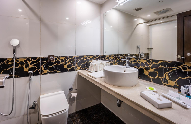 Bathroom 7