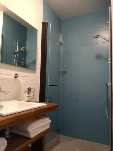 Bathroom 9