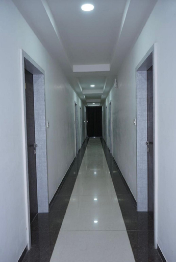 Public Area 2, The Sky Comfort - Hotel Parth Inn, Devbhumi Dwarka