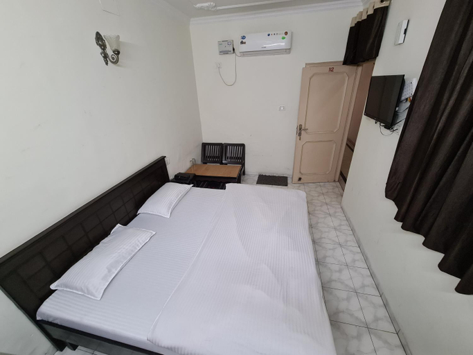 Others 3, Hotel Victoria, Chandigarh