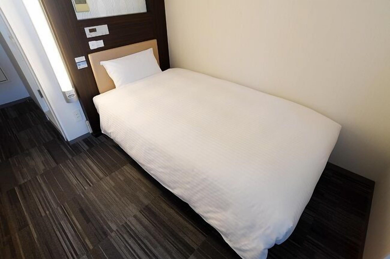 Bedroom 4, R&B Hotel Tokyo Toyo-cho, Kōtō