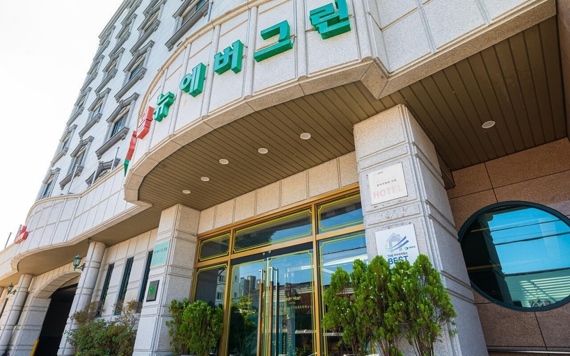 Exterior & Views 2, Hotel New Evergreen, Muan