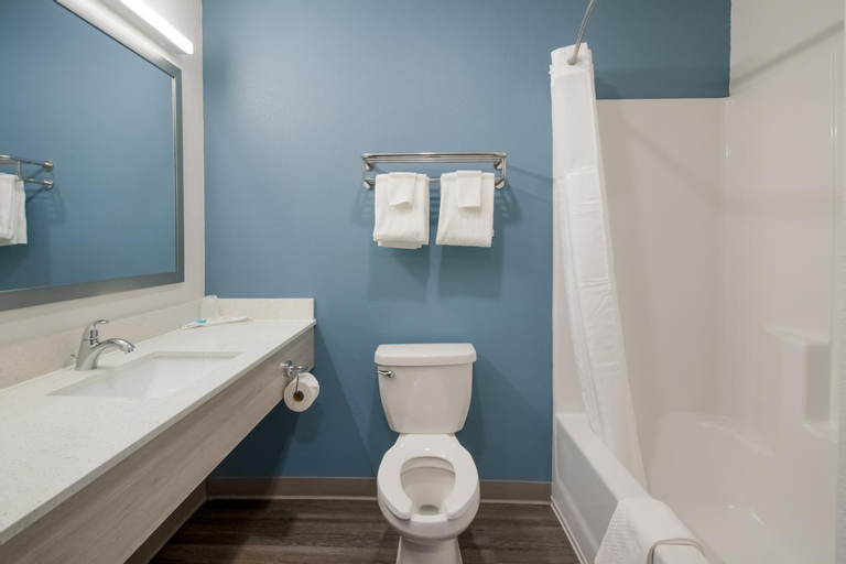 Bathroom 4