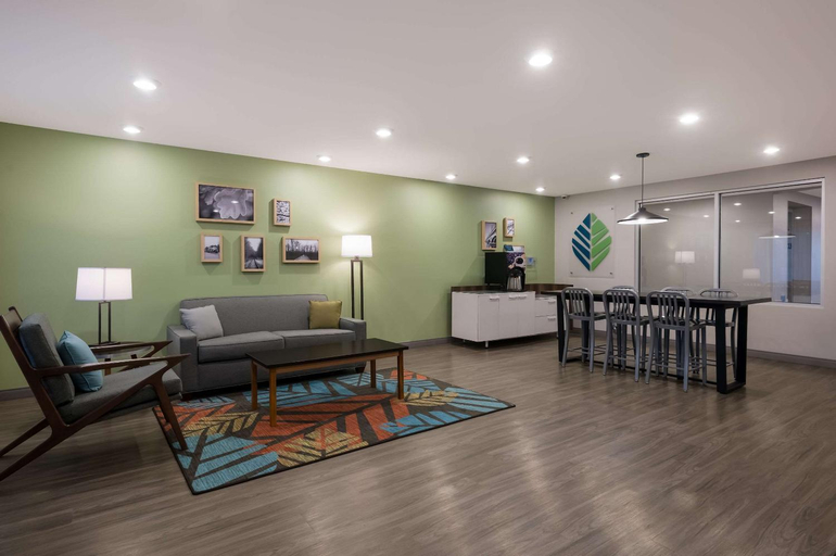 Public Area, WoodSpring Suites Wixom - Novi, Oakland