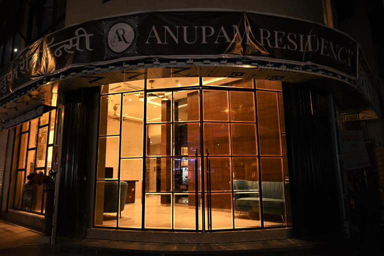 Others 3, hotel Anupam Residency, Mumbai City