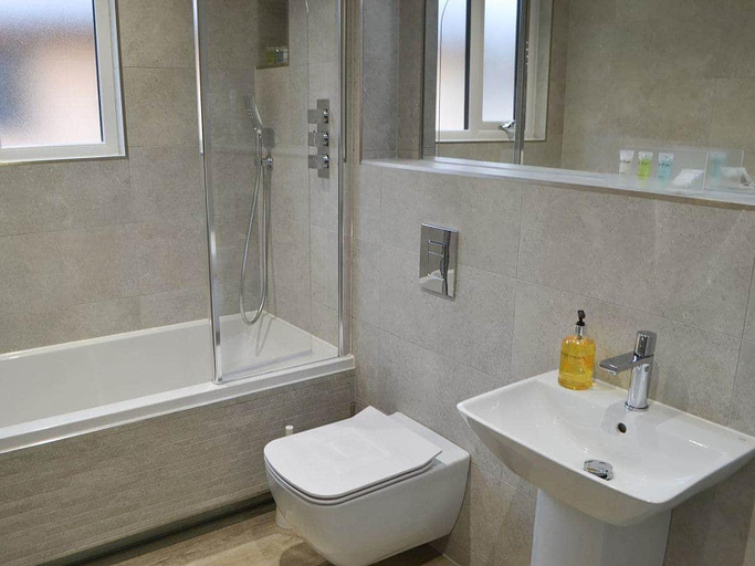 Bathroom 2, Serenity Lodge Otterburn, Northumberland