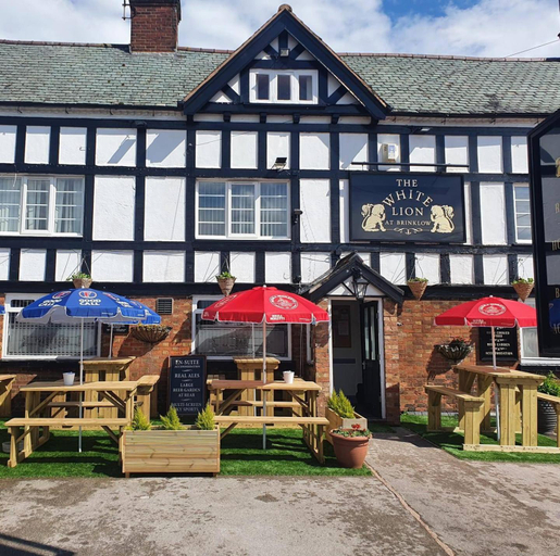 Others 2, The White Lion Inn, Warwickshire