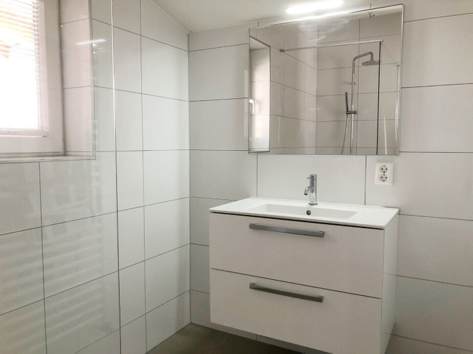 Bathroom 4, Recreatiepark De Wielen, Harenkarspel
