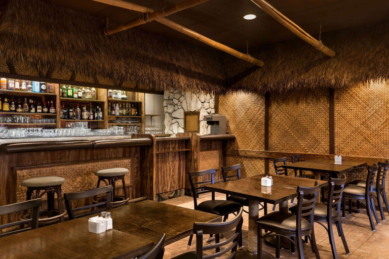Food & Drinks 5, Super 8 by Wyndham Prince George, Fraser-Fort George