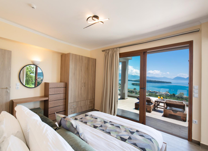 Others 5, 180 Villas, Ionian Islands