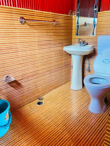 Bathroom 5, Al Hayat Guest House, Anantnag