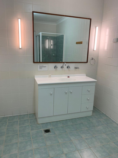Bathroom 17