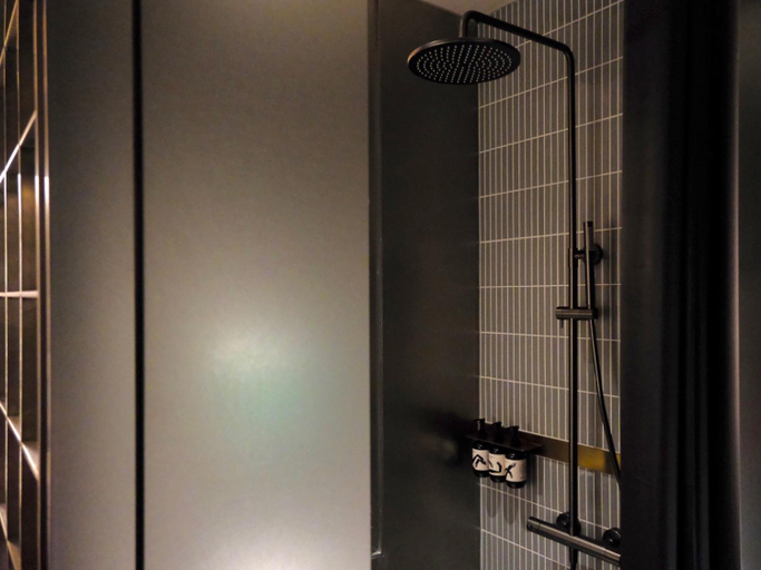 Bathroom 4, NOA Hotel Shenzhen - A Member of Design Hotels, Shenzhen