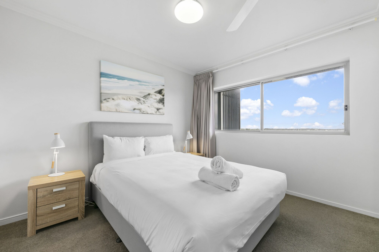 Broadwater and Saltwater on the Peninsula., Caloundra - Kawana