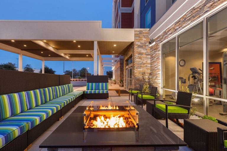 Food & Drinks 5, Home2 Suites by Hilton Florence, SC, Florence