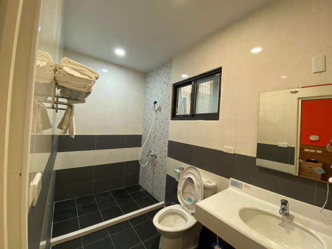 Bathroom 3, Lorna Resort, Nantou