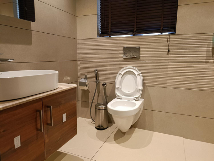 Bathroom 5, Retrieve Health & Wellness, Ernakulam