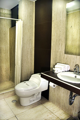Bathroom 3, Hoteles Riviera - Mansión, Arequipa