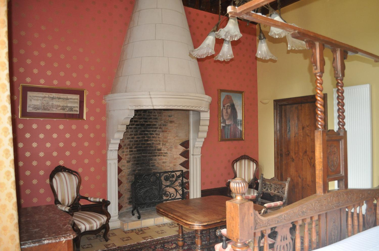 Others 3, Chateau de Bouesse en Berry, Indre