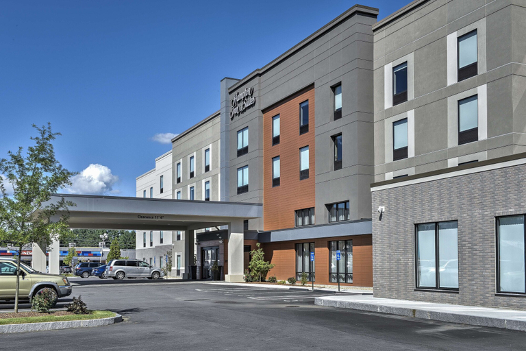 Exterior & Views 2, Hampton Inn & Suites Keene, Cheshire