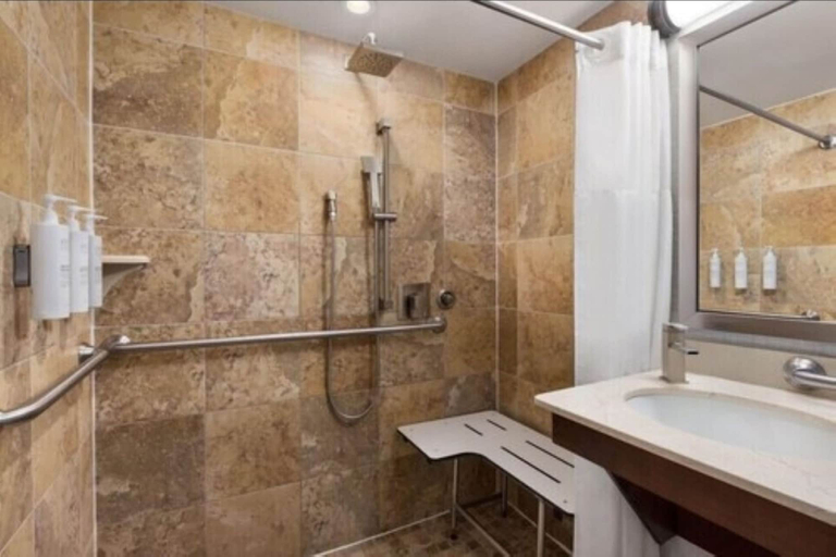 Bathroom 4, Hampton Inn Manhattan/Downtown-Financial District, New York