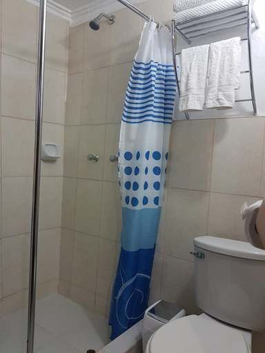 Bathroom 4, KURUMI HOSTEL, Cusco