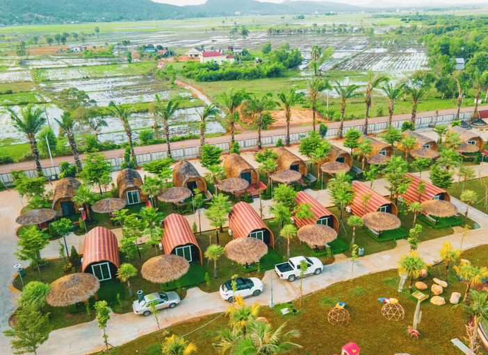 Others 3, Jet's Oudom Resort, Srae Ambel
