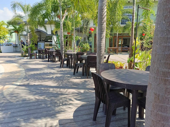 Food & Drinks 5, Marand Family Resort, Bauang