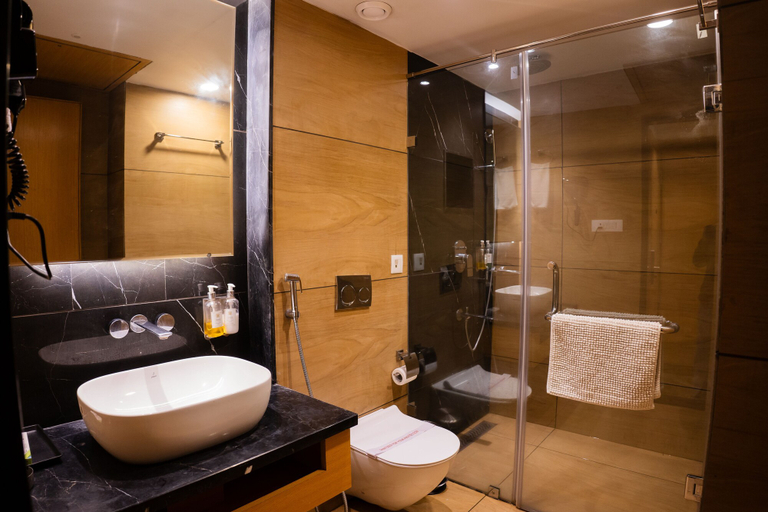 Bathroom 4, Jain's Hotel Rajhans, Bhopal