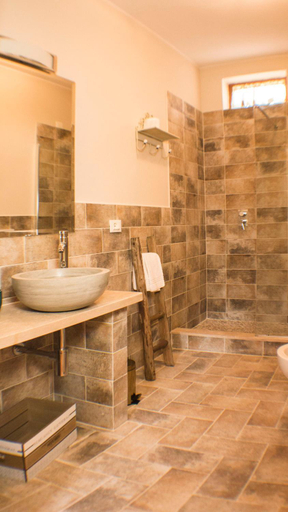 Bathroom 4, Bed & Breakfast Corte Toro, Lucca