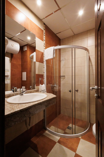 Bathroom 4, Green Wood Hotel & SPA, Razlog