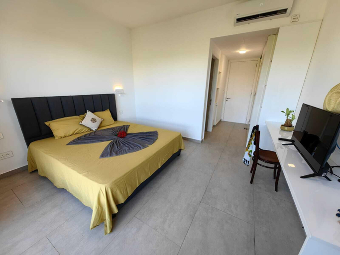 Bedroom 3, J'Vais Residence, Black River