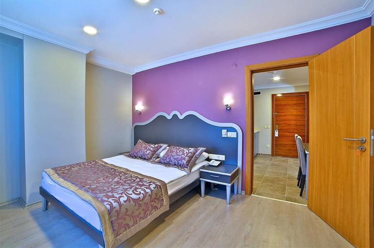 Bedroom 2, The Hera Premium Hotels, Kartal