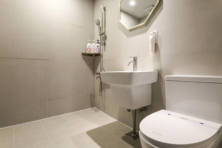 Bathroom 5, Jecheon Stay 201 Hotel, Jecheon