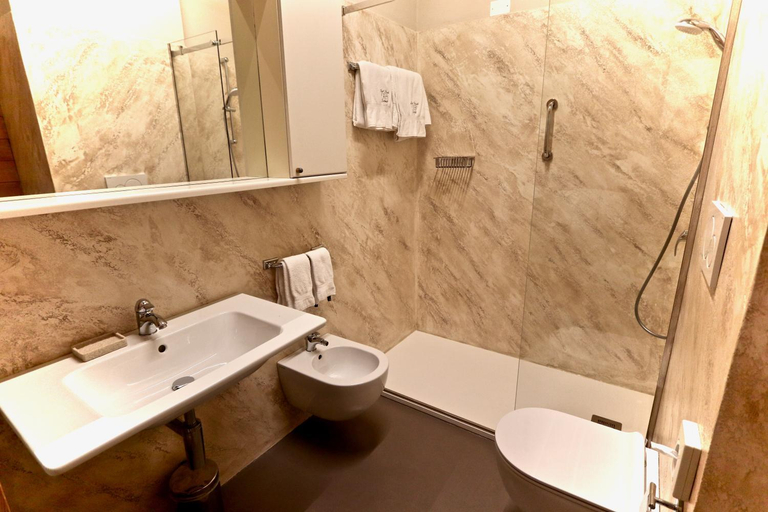 Bathroom 4, Hotel Pinzolo Dolomiti, Trento