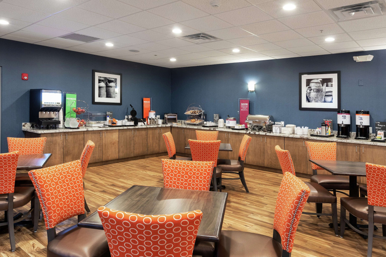 Food & Drinks 5, Hampton Inn Houston/Humble-Airport Area, TX, Houston