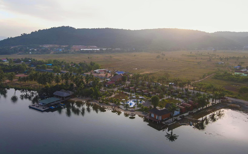 Others 2, Jet's Oudom Resort, Srae Ambel