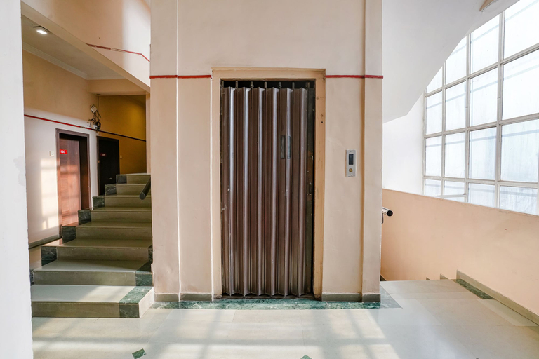 Public Area 2, Fabexpress Shanti Inn, Nashik