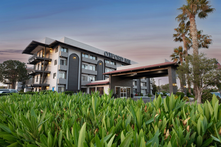 Exterior & Views 1, Oxnard Inn Lancaster, Los Angeles