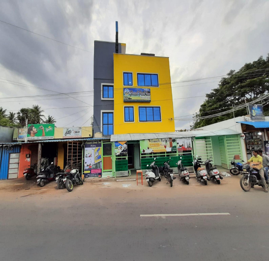 Exterior 1