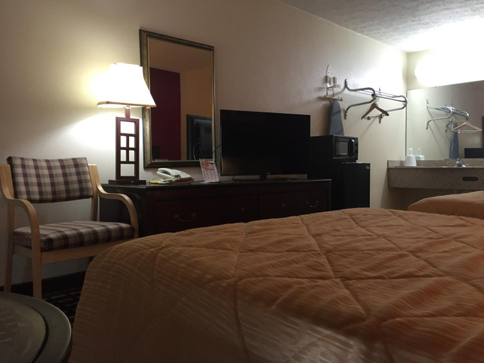 Bedroom, Parkway Inn Morristown, Hamblen