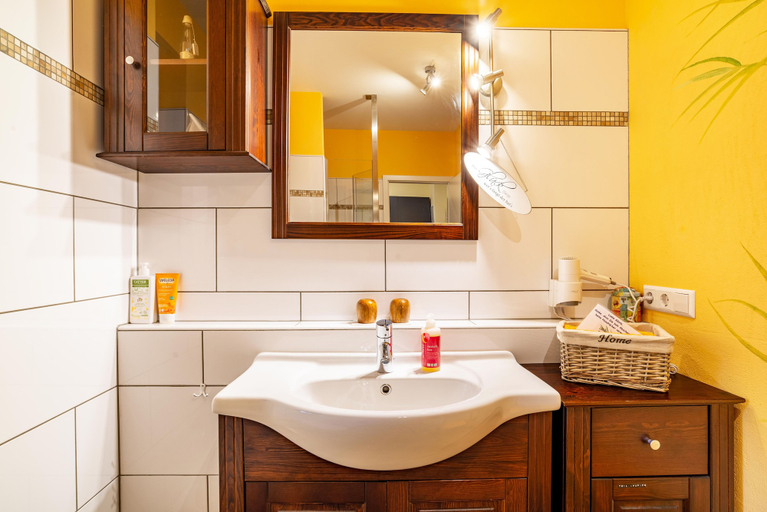 Bathroom 5, SCHUSTERjunge APARTHOTEL, Ortenaukreis