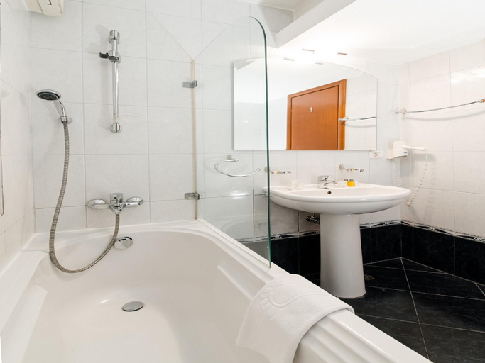 Bathroom 4, Hotel Excelsior, Timisoara